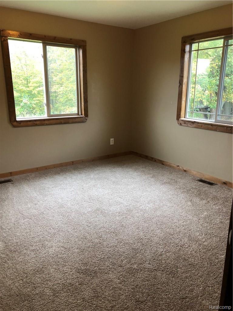 7480 Linden Road Fenton, MI 48430 - Photo 36 of 71 IMG_0929.JPG
