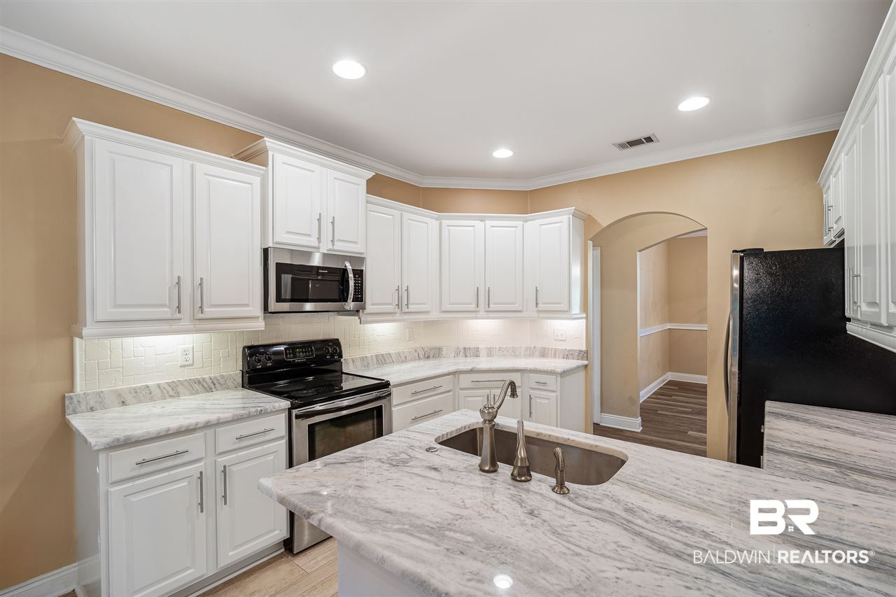 8856 Lake View Drive Fairhope, AL 36532 - Photo 10 of 42