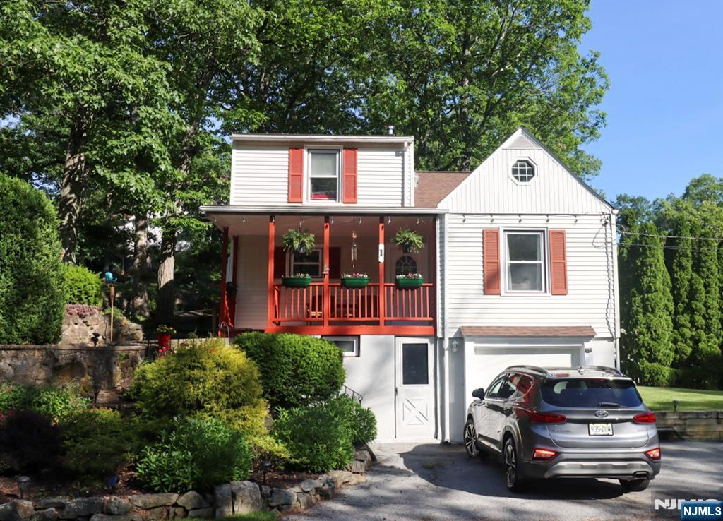 1 Dorel Road Hopatcong, NJ 07821 - Photo 3 of 37