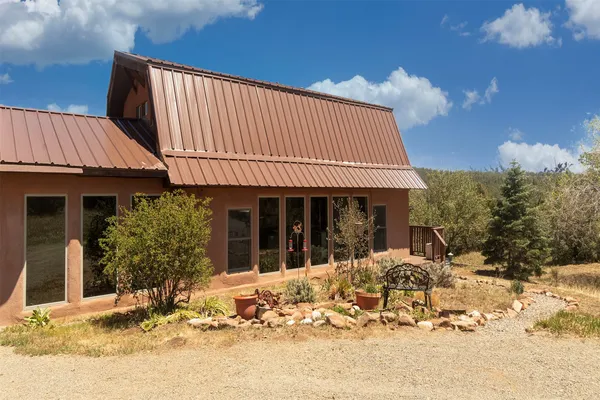 $440,000 | 113 Avenida Ponderosa, Glorieta, NM 87535
