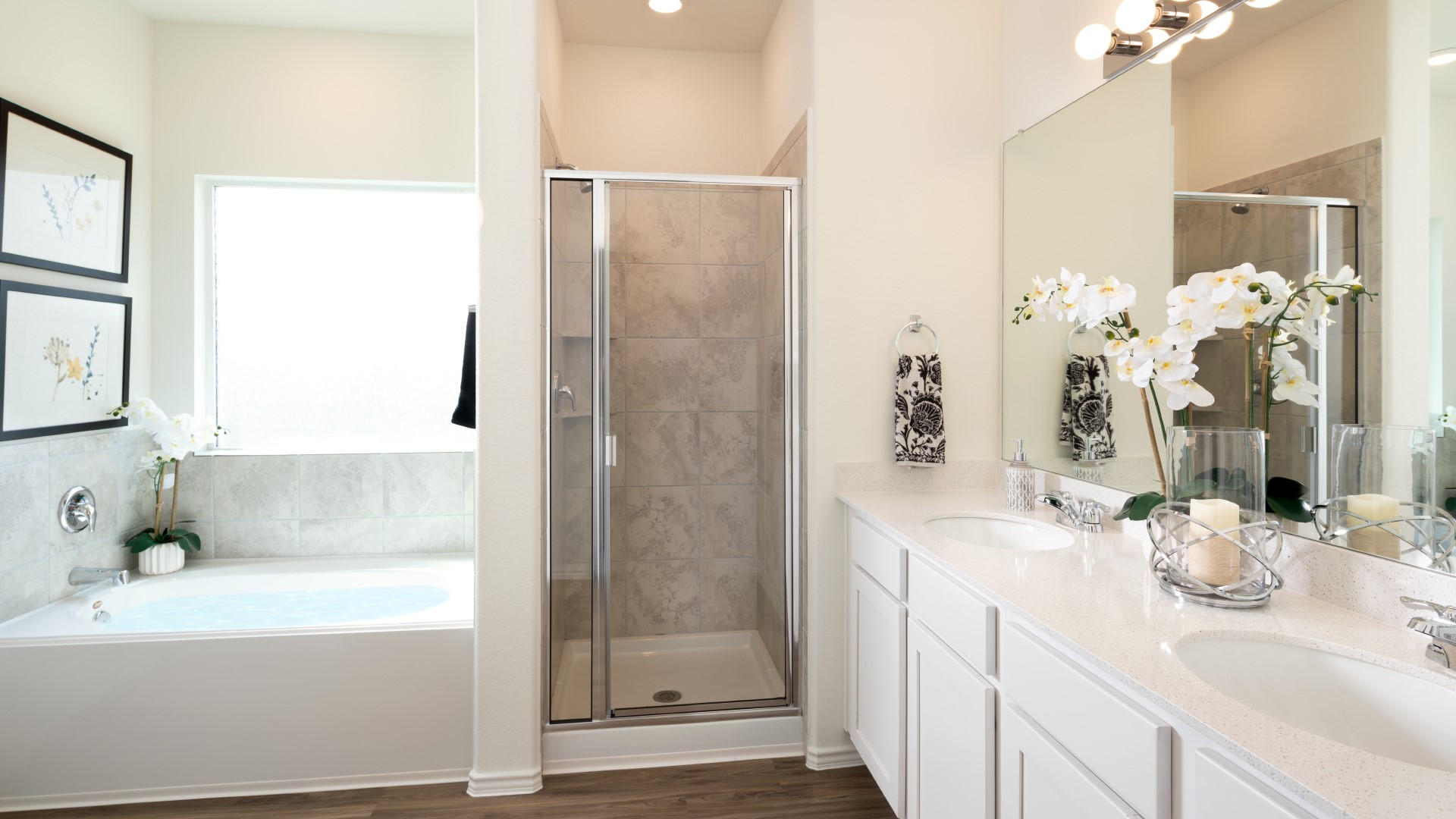 3275 Everett Kyle, TX 78640 - Photo 10 of 13 a bathroom with a bathtub sink and mirror
