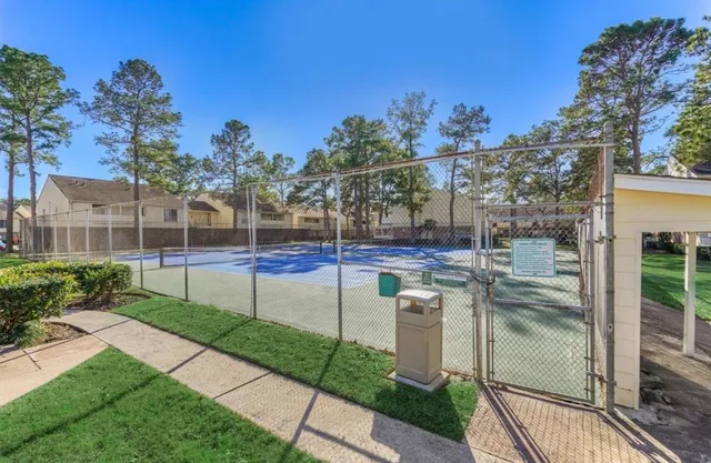 $130,900 | 14515 Wunderlich Drive, Unit 608, Houston, TX 77069