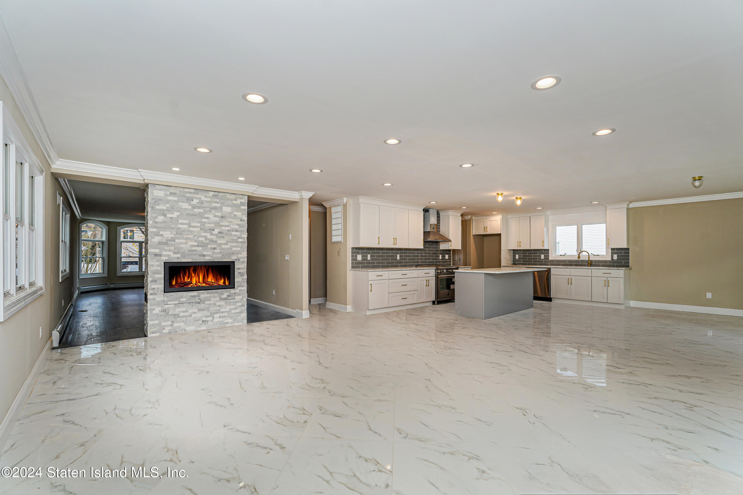 101 Bedell Avenue Staten Island, NY 10307 - Photo 11 of 40 Photo Nov 02 2024, 10 13 32 PM