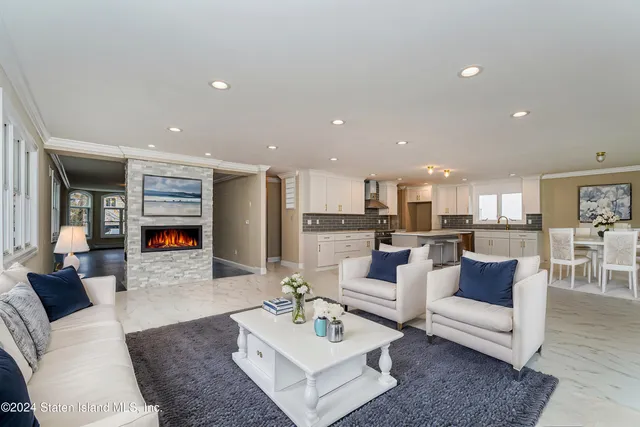 $1,625,000 | 101 Bedell Avenue | Tottenville