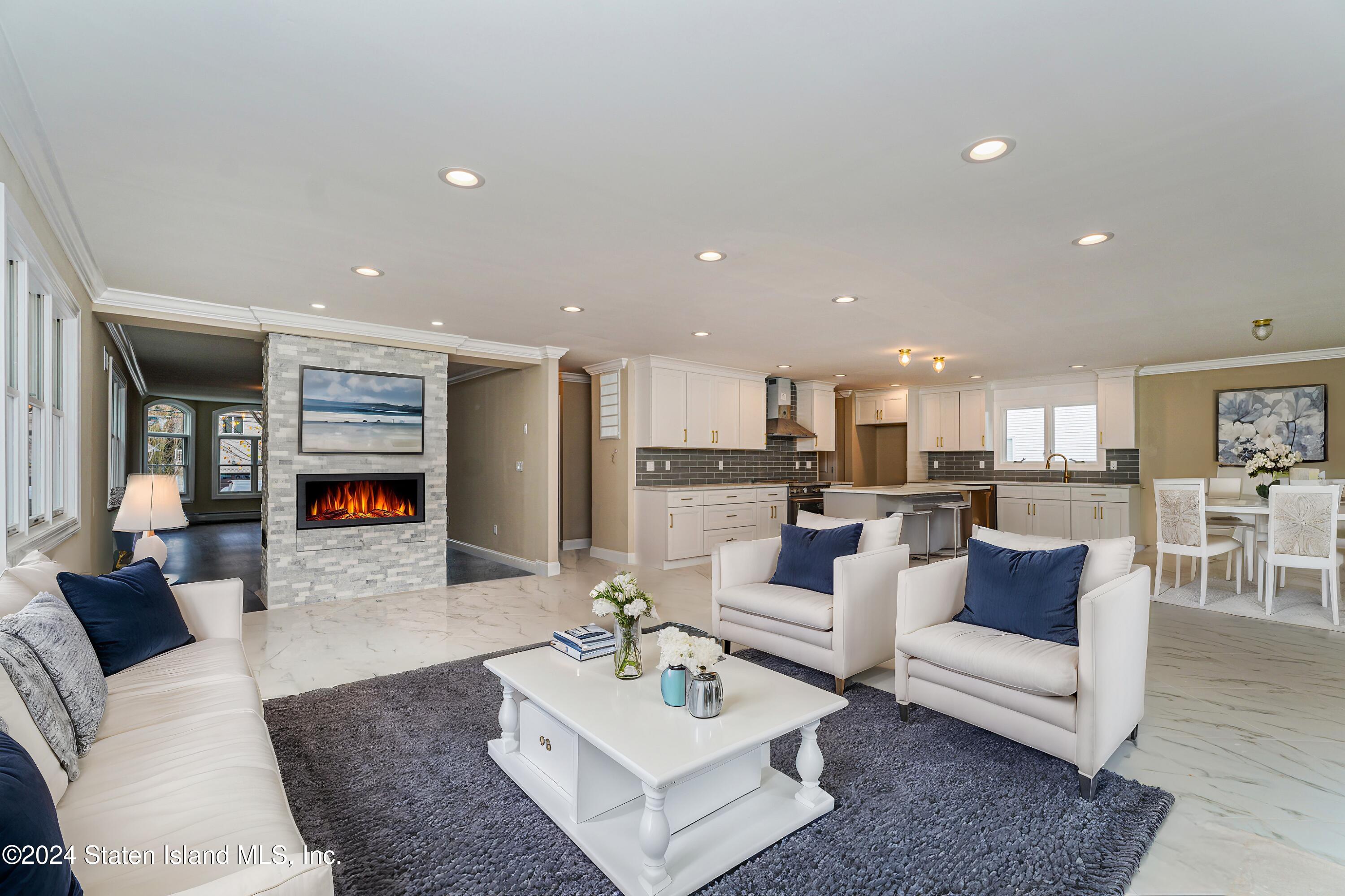 101 Bedell Avenue Staten Island, NY 10307 - Photo 12 of 40 Photo Nov 06 2024, 8 31 00 AM (5)