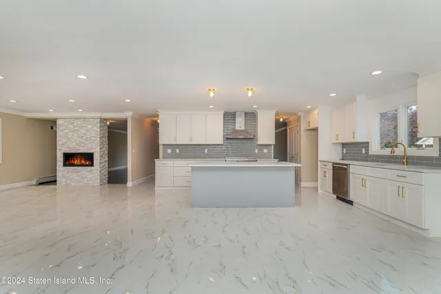 $1,625,000 | 101 Bedell Avenue | Tottenville