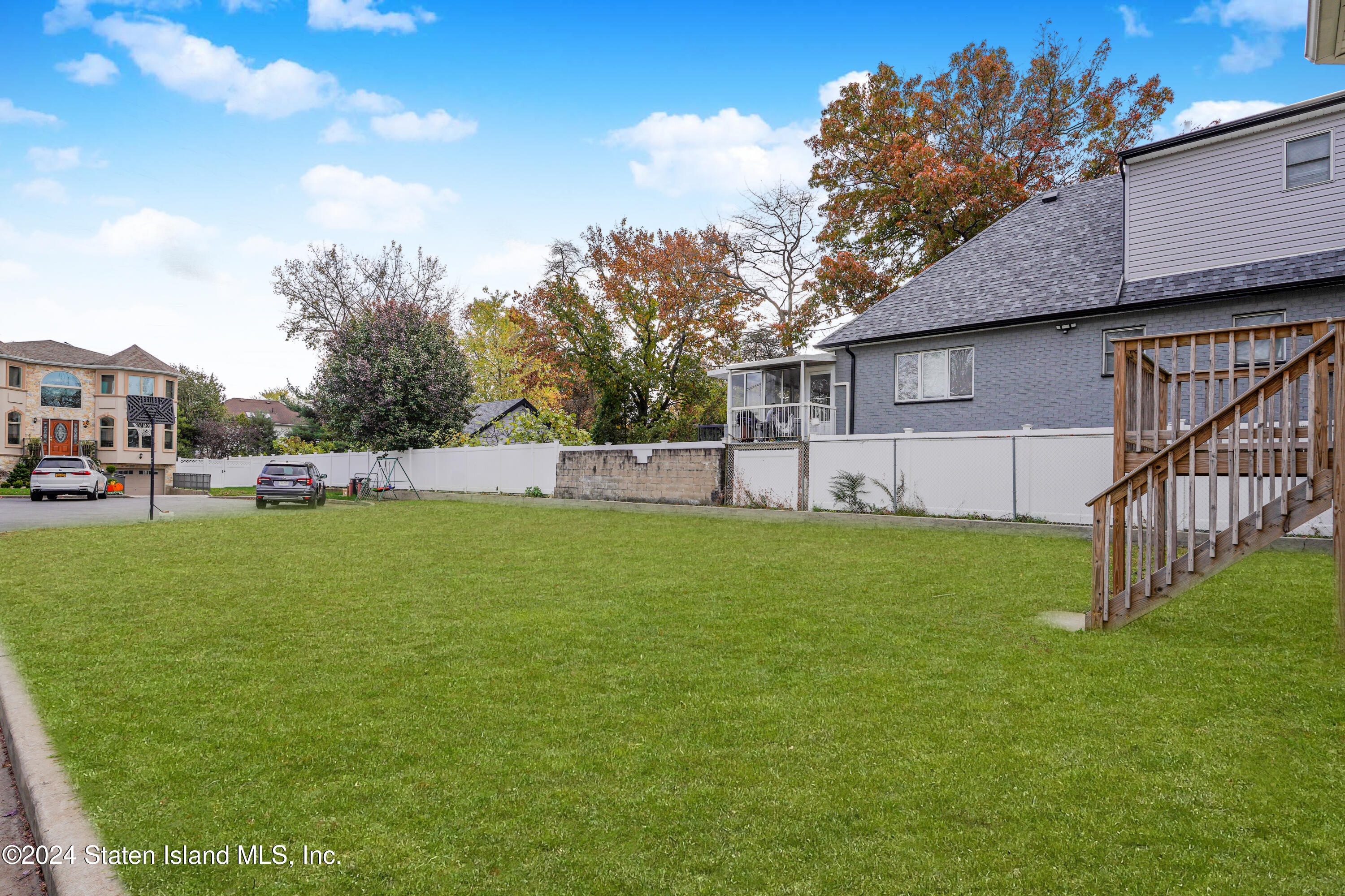 101 Bedell Avenue Staten Island, NY 10307 - Photo 37 of 40 Photo Nov 02 2024, 10 22 17 PM