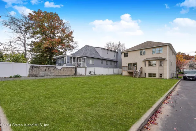 $1,625,000 | 101 Bedell Avenue | Tottenville