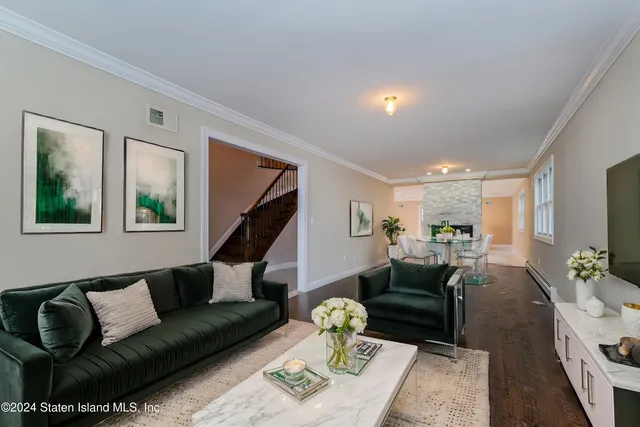 $1,625,000 | 101 Bedell Avenue | Tottenville