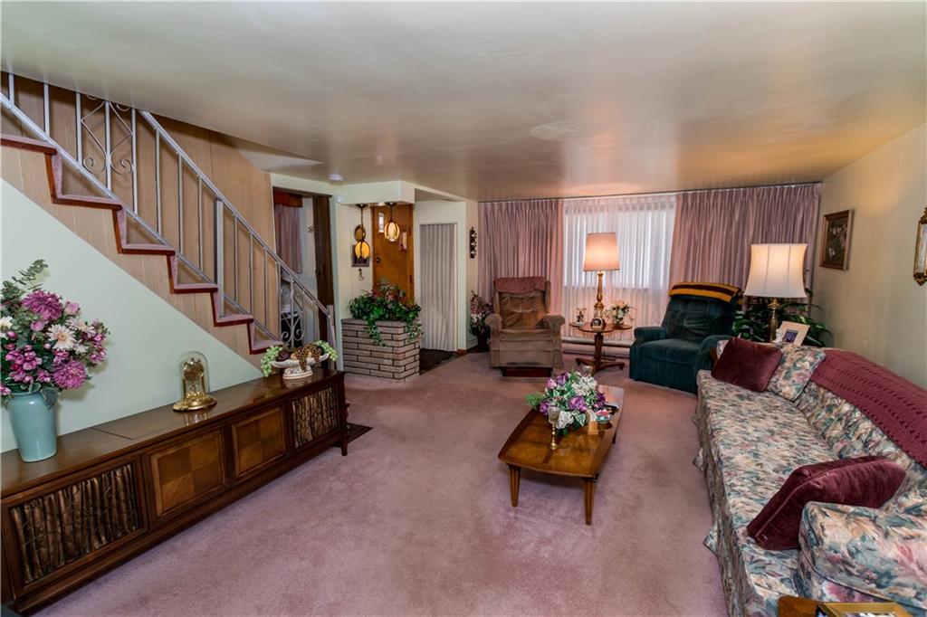 430 Flatwoods Road Vanderbilt, PA 15486 - Photo 2 of 18 Gallery Image 2