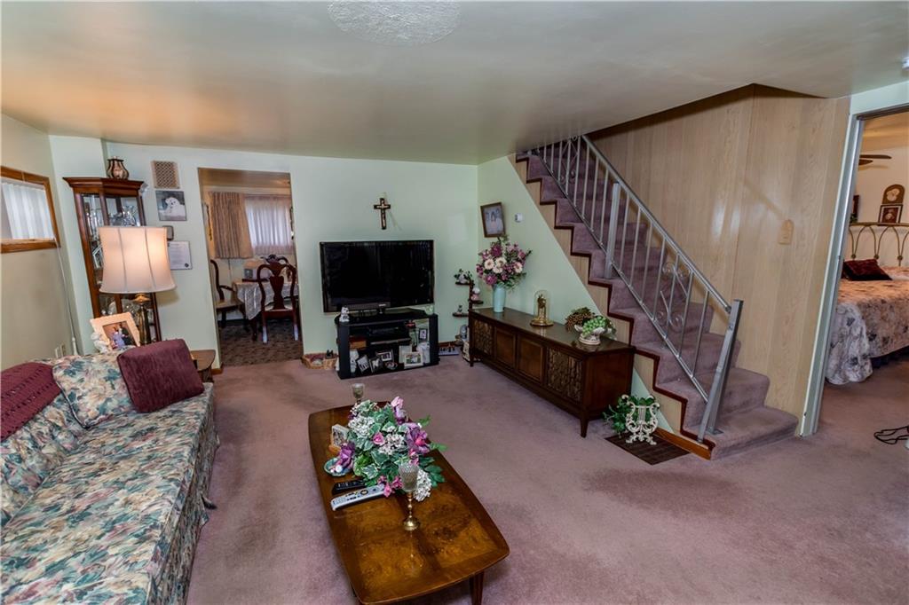 430 Flatwoods Road Vanderbilt, PA 15486 - Photo 4 of 18 Gallery Image 4