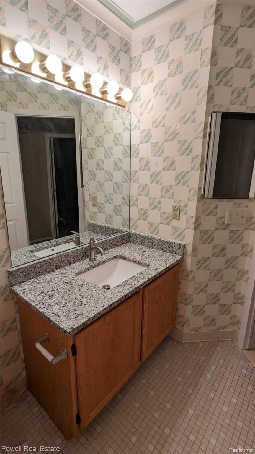 39884 Crosswinds Road, Unit 201 Novi, MI 48375 - Photo 24 of 43 Gallery Image 24