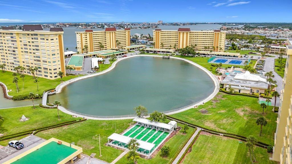 4550 Cove Circle, Unit 302 St. Petersburg, FL 33708 - Photo 50 of 55