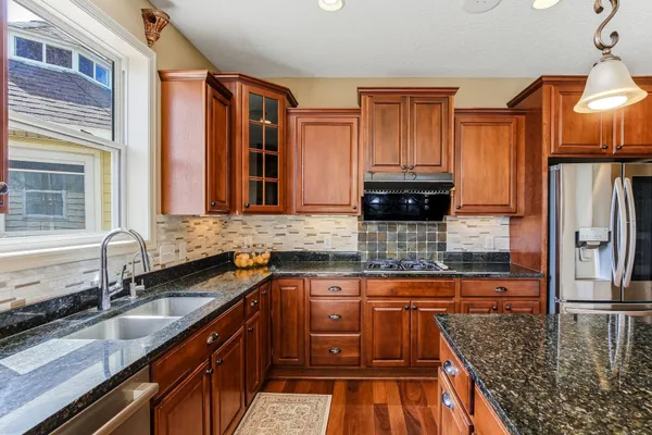 $749,000 | 15365 58th Place North, Plymouth, MN 55446