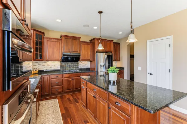 $749,000 | 15365 58th Place North, Plymouth, MN 55446