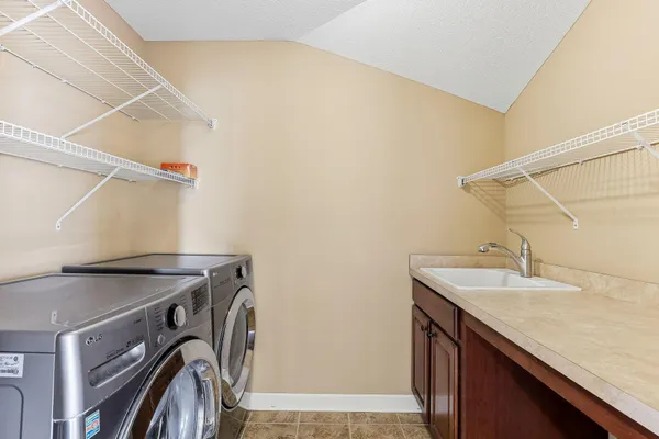 $749,000 | 15365 58th Place North, Plymouth, MN 55446