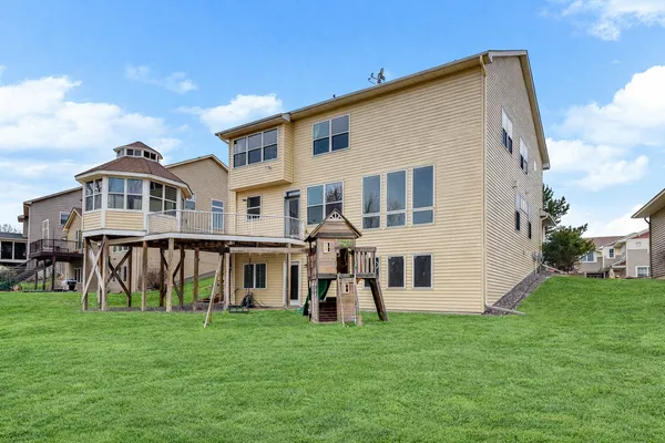 $749,000 | 15365 58th Place North, Plymouth, MN 55446