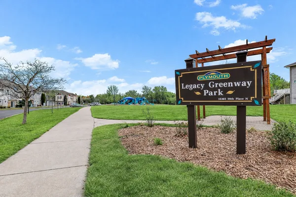 $749,000 | 15365 58th Place North, Plymouth, MN 55446