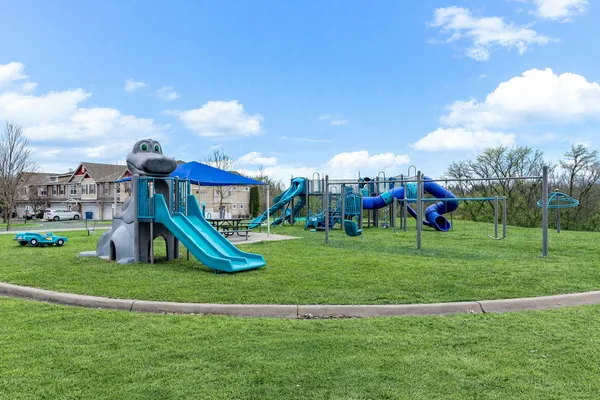 $749,000 | 15365 58th Place North, Plymouth, MN 55446