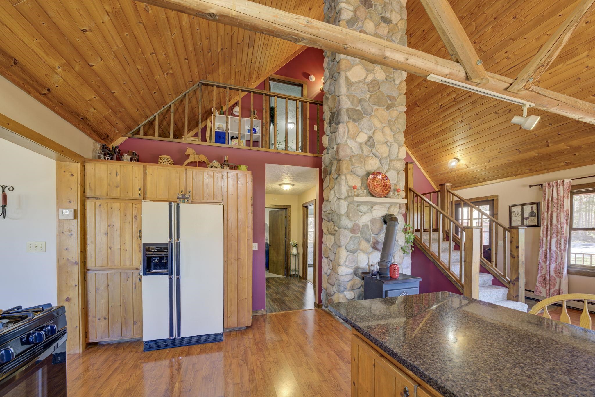 7556 Kingsley Road Kingsley, MI 49649 - Photo 8 of 66 Gallery Image 8