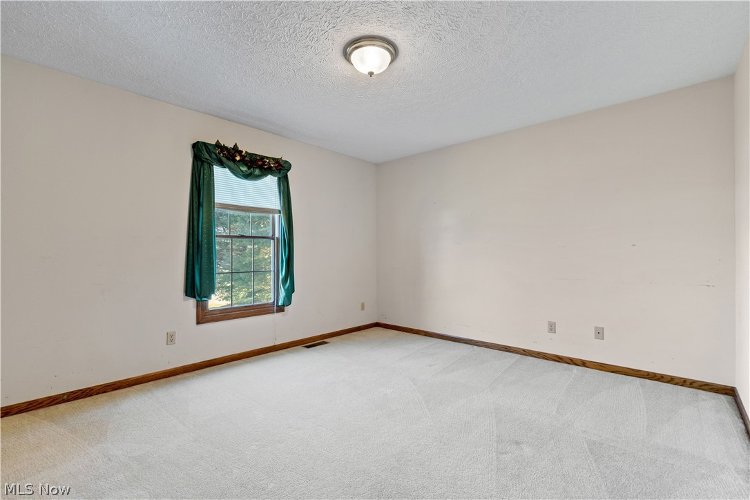 2779 Canton Road Uniontown, OH 44685 - Photo 21 of 35