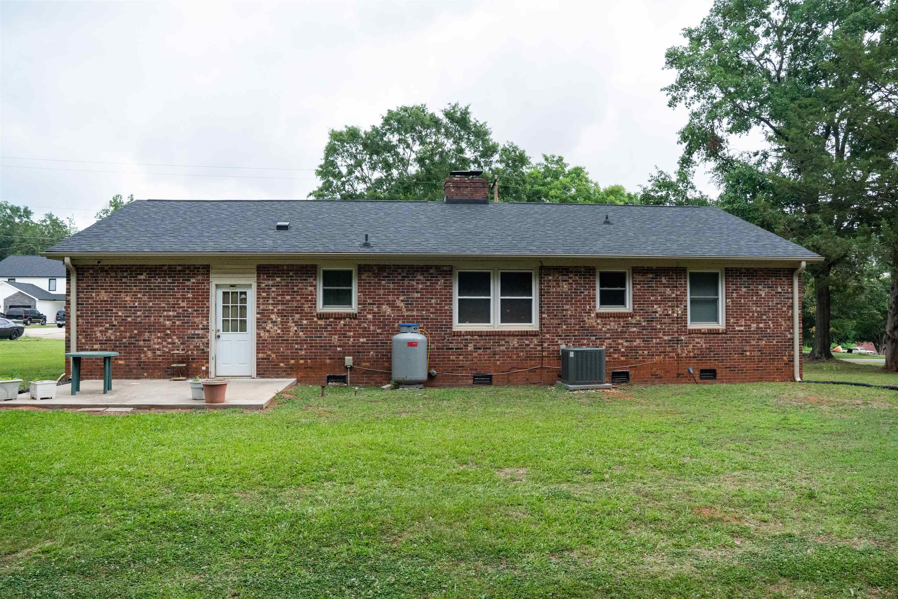 710 Neighborhood Road Wellford, SC 29385 - Photo 26 of 27