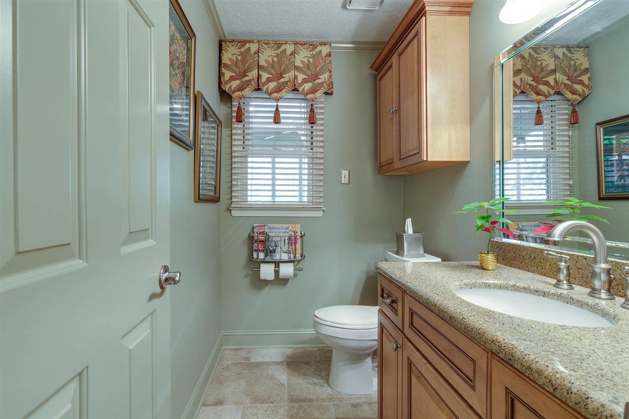 517 McElroy Road Memphis, TN 38120 - Photo 13 of 25