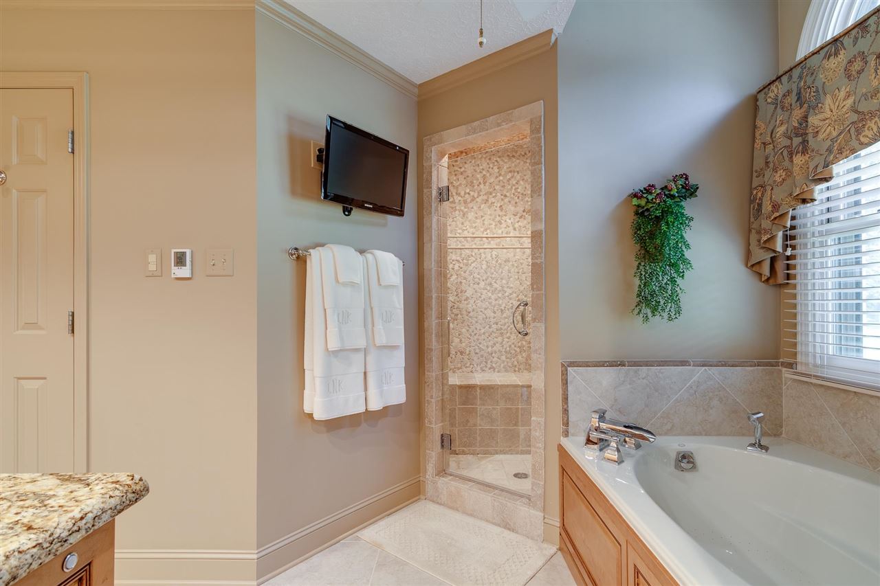 517 McElroy Road Memphis, TN 38120 - Photo 17 of 25
