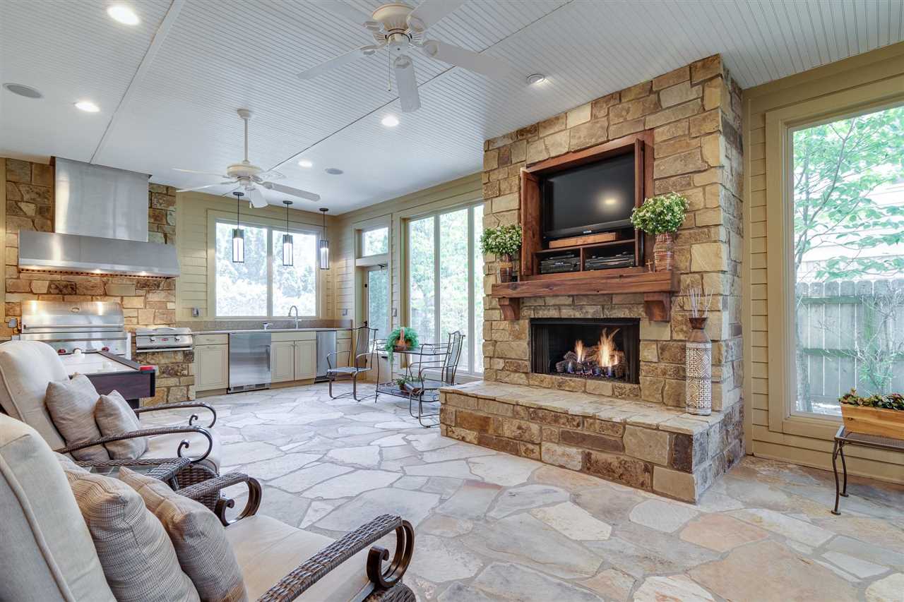 517 McElroy Road Memphis, TN 38120 - Photo 3 of 25