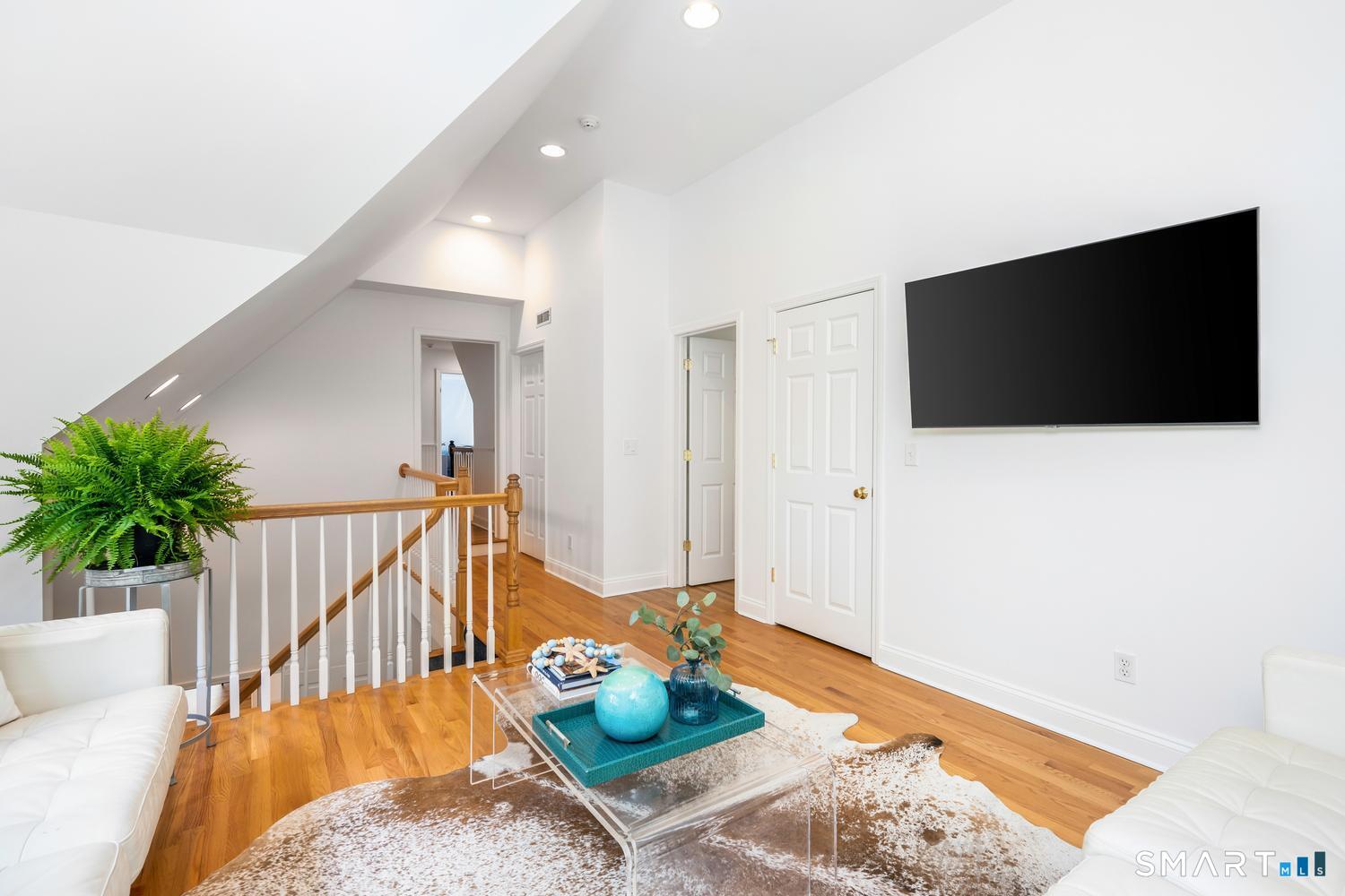 4 Seagate Road Darien, CT 06820 - Photo 25 of 40