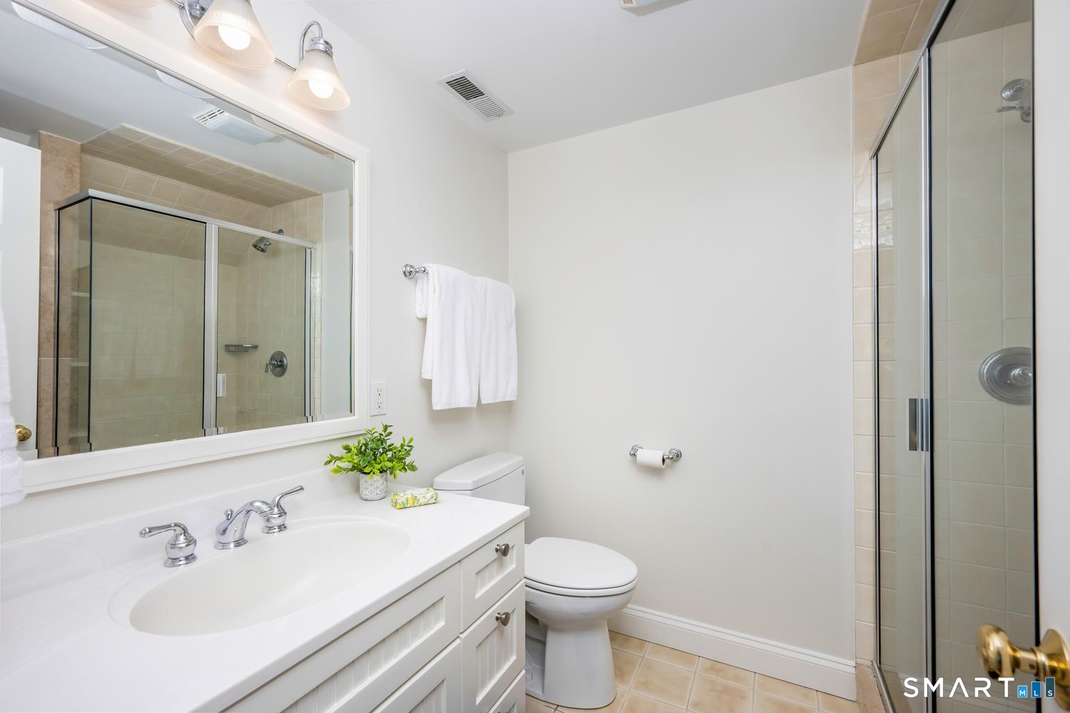 4 Seagate Road Darien, CT 06820 - Photo 27 of 40