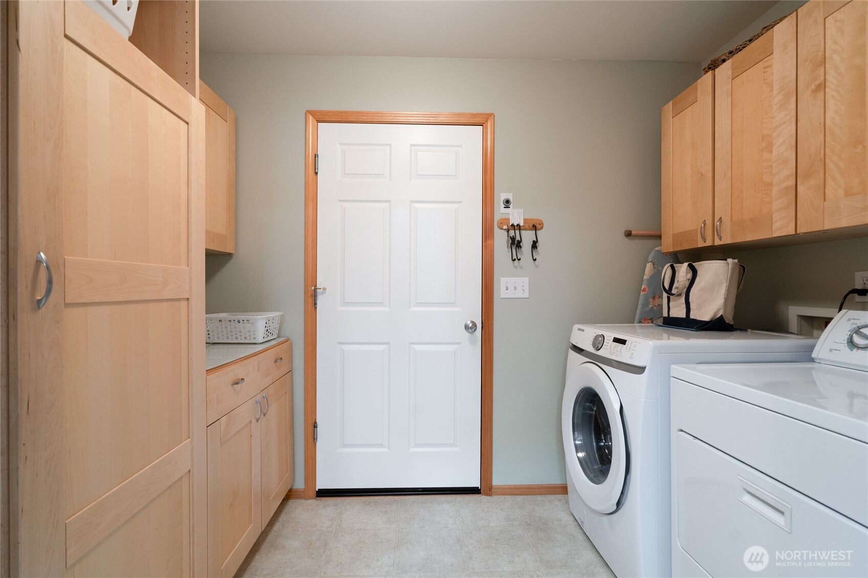 1202 Decatur Circle, Unit 20B Burlington, WA 98233 - Photo 12 of 38 a utility room with dryer and washer