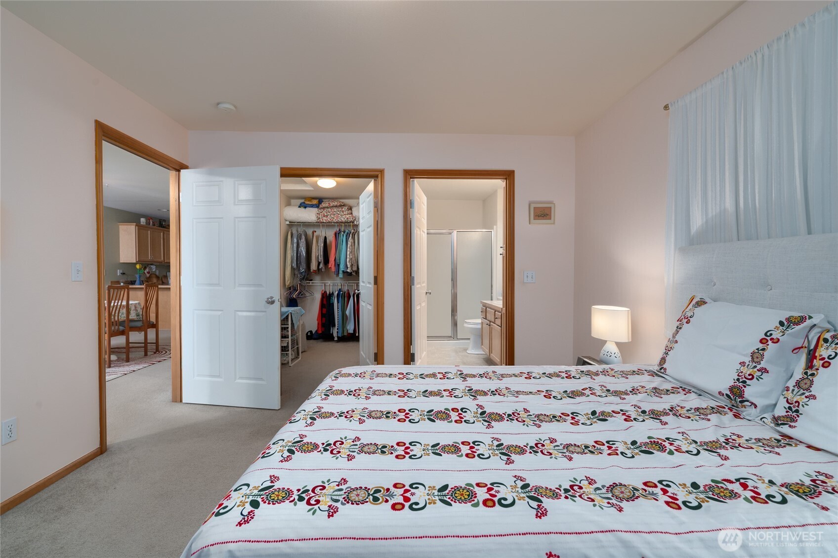 1202 Decatur Circle, Unit 20B Burlington, WA 98233 - Photo 23 of 38 a view of a bedroom with bed and bathroom