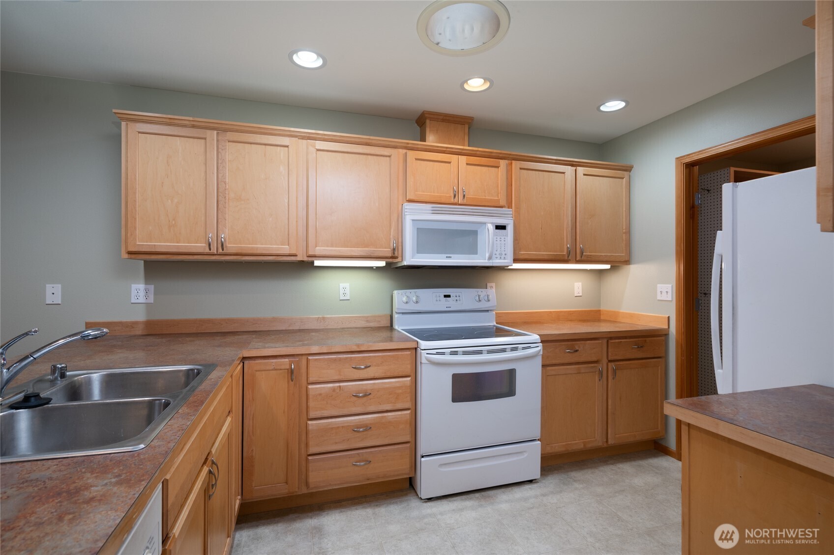 1202 Decatur Circle, Unit 20B Burlington, WA 98233 - Photo 8 of 38