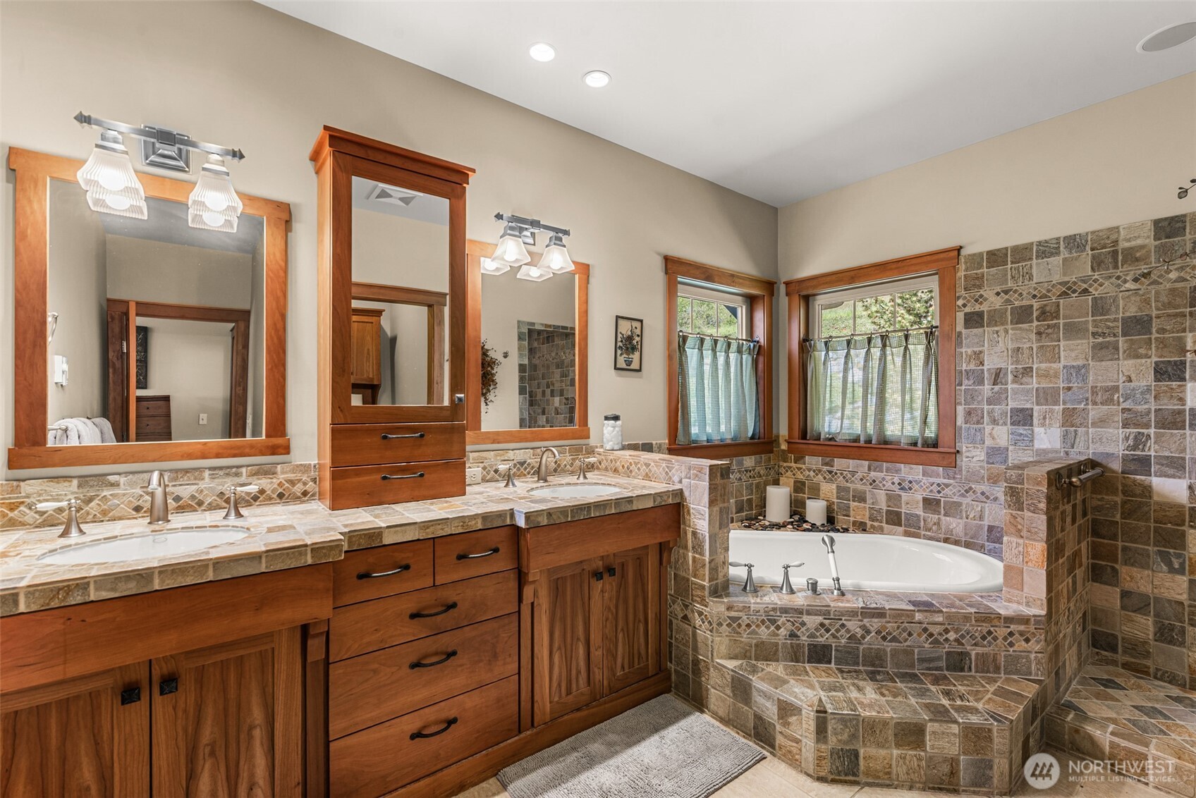 10665 North Road Leavenworth, WA 98826 - Photo 20 of 40