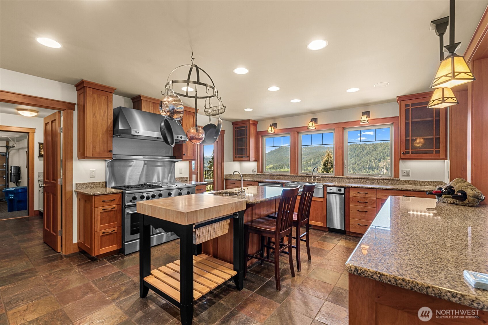 10665 North Road Leavenworth, WA 98826 - Photo 8 of 40