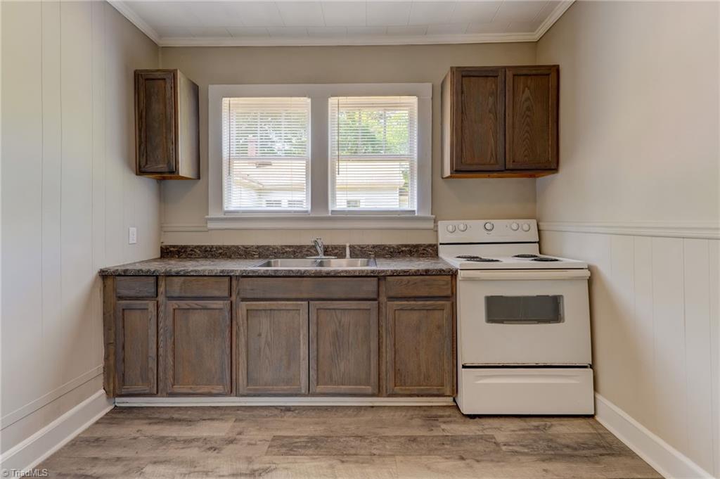 1409 Ridge Avenue Eden, NC 27288 - Photo 9 of 23
