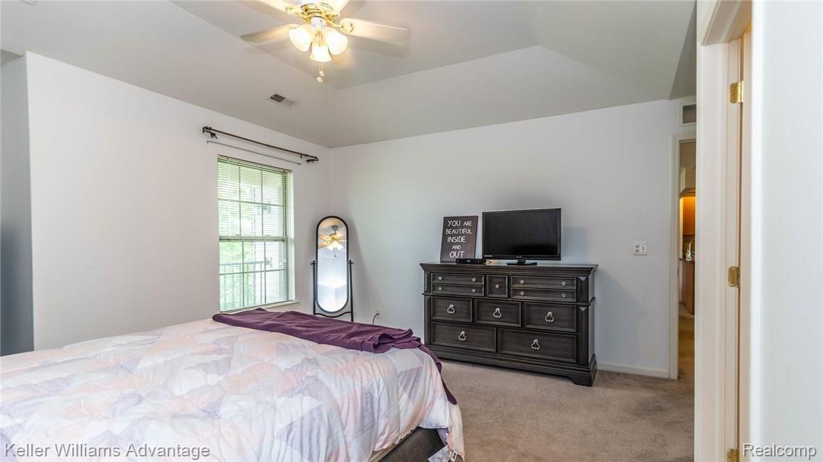 11790 Farmington Road Livonia, MI 48150 - Photo 16 of 32 14_20.jpg