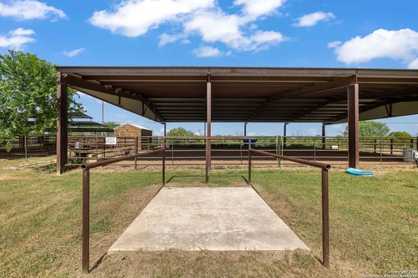 a view of a garage