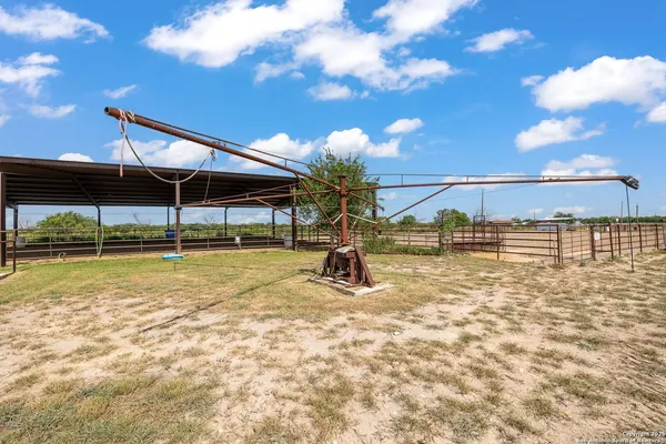 a view of outdoor space