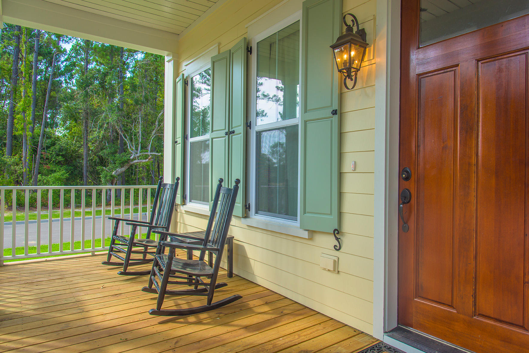 1222 Pressley Road Charleston, SC 29412 - Photo 4 of 15 Front porch