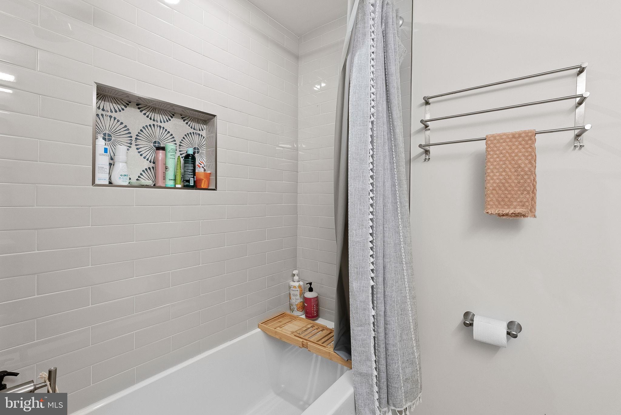 4119 27th Road North Arlington, VA 22207 - Photo 19 of 53 a bathroom with a shower