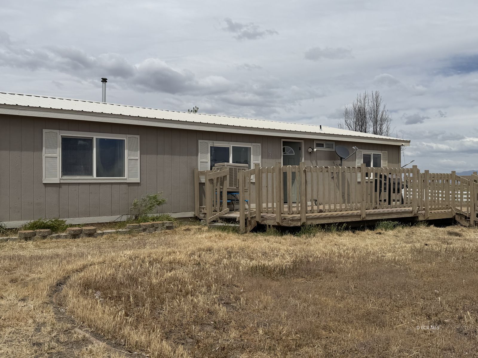 897 Lovelock Street Spring Creek, NV 89815 - Photo 2 of 23