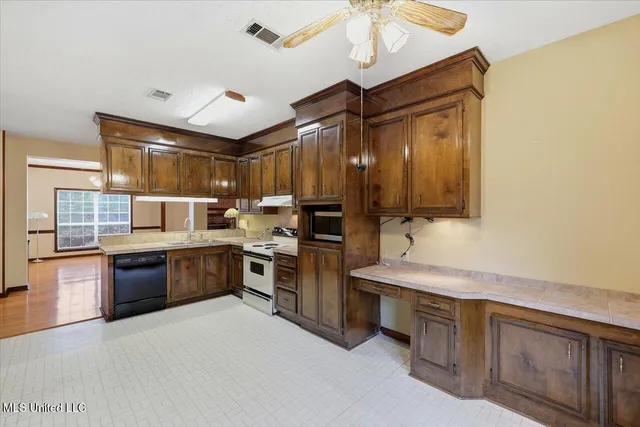 $295,000 | 105 Burnt Leaf Way, Clinton, MS 39056