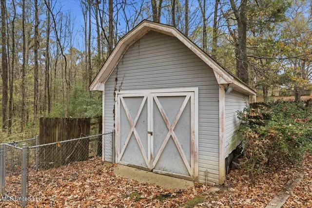 $295,000 | 105 Burnt Leaf Way, Clinton, MS 39056