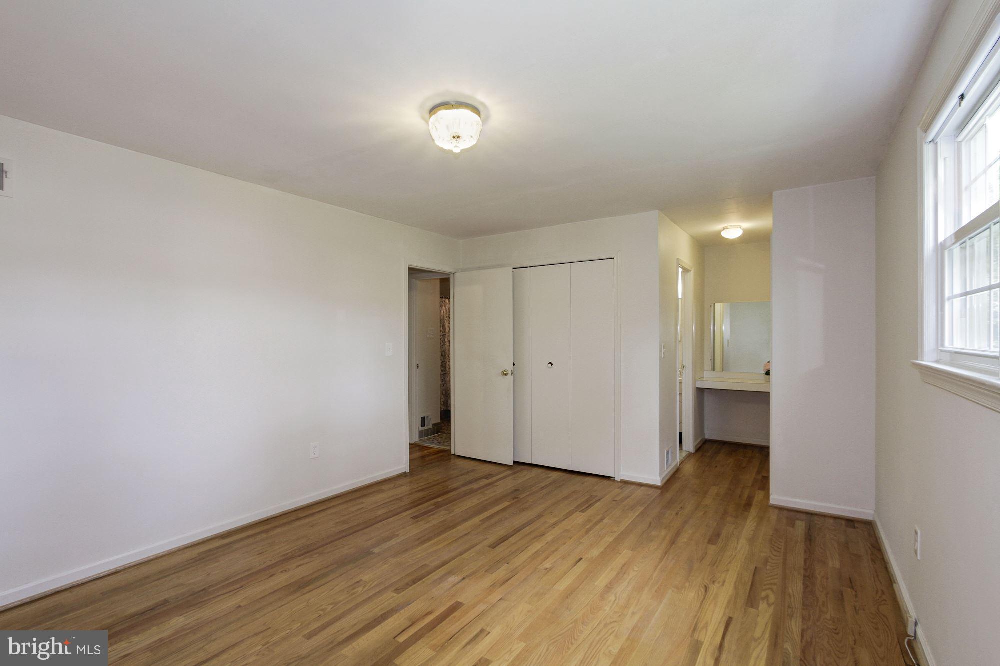 11320 Gainsborough Road Potomac, MD 20854 - Photo 13 of 23 Bedroom (Master)