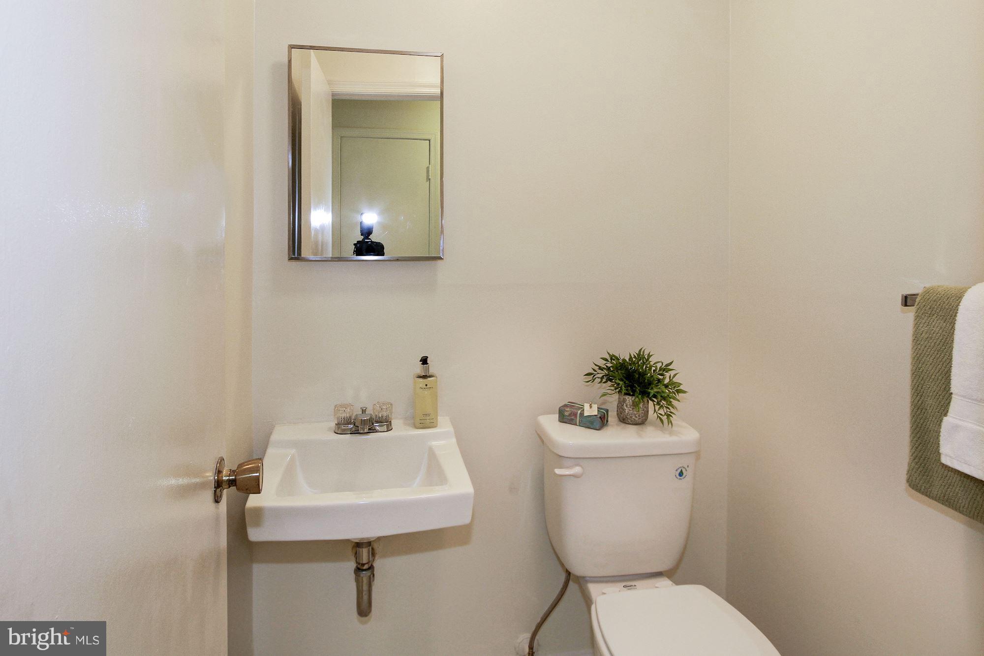 11320 Gainsborough Road Potomac, MD 20854 - Photo 23 of 23 Powder Room next to family room