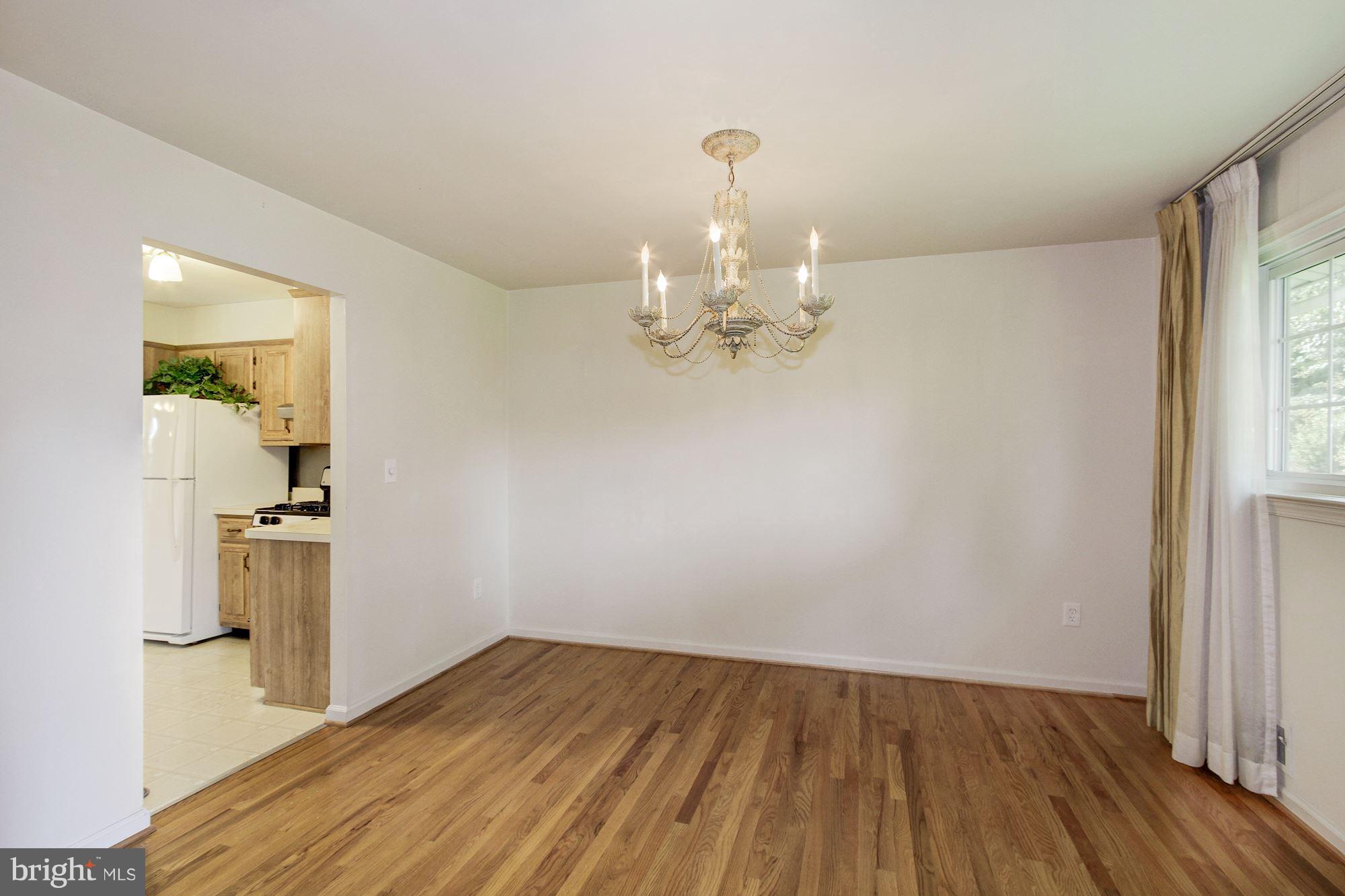 11320 Gainsborough Road Potomac, MD 20854 - Photo 6 of 23 Dining Room