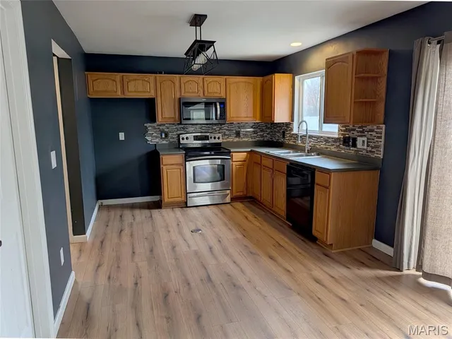 $349,900 | 488 Fortress Court, St. Charles, MO 63303