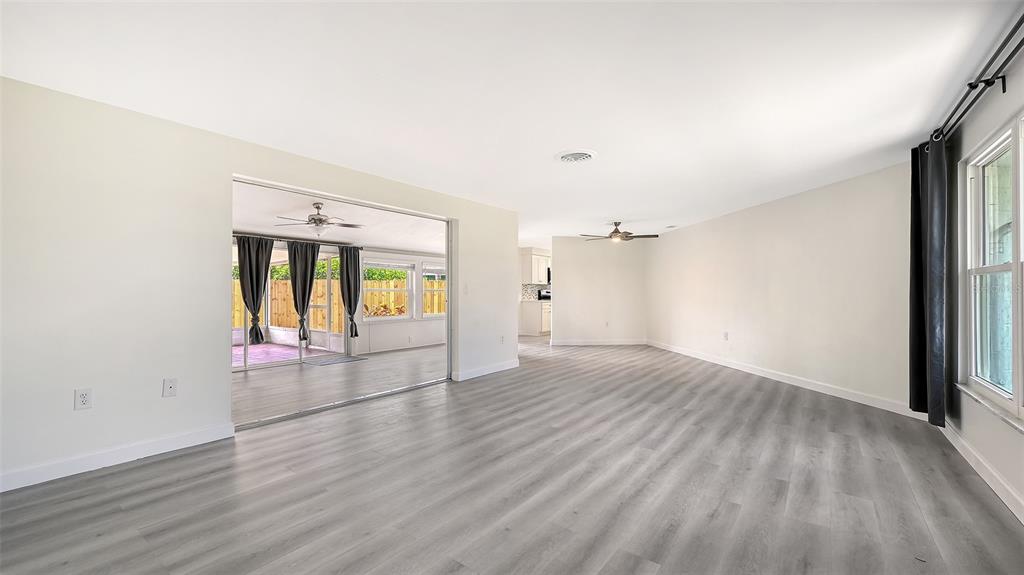 2512 Post Road Sarasota, FL 34231 - Photo 2 of 35